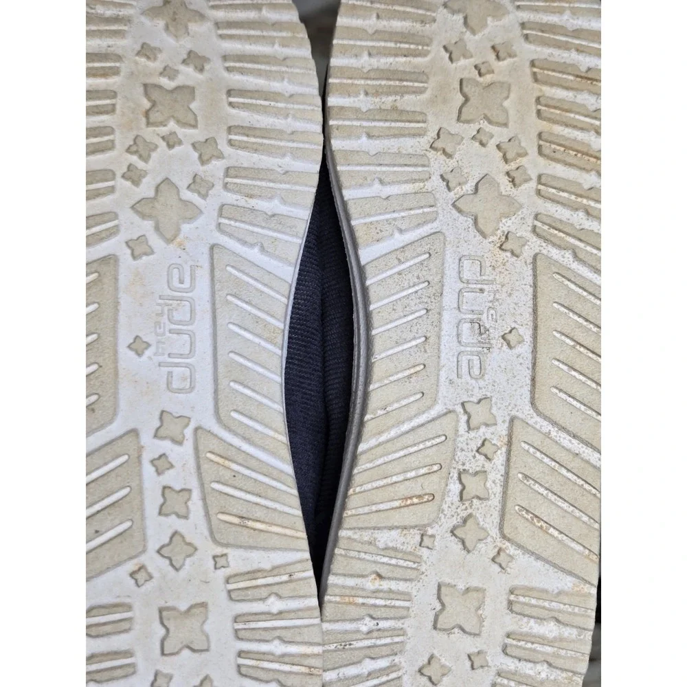 Hey Dude Wendy Women's Size 7 Gray‎ Slip-On Sneakers Corduroy Carbon